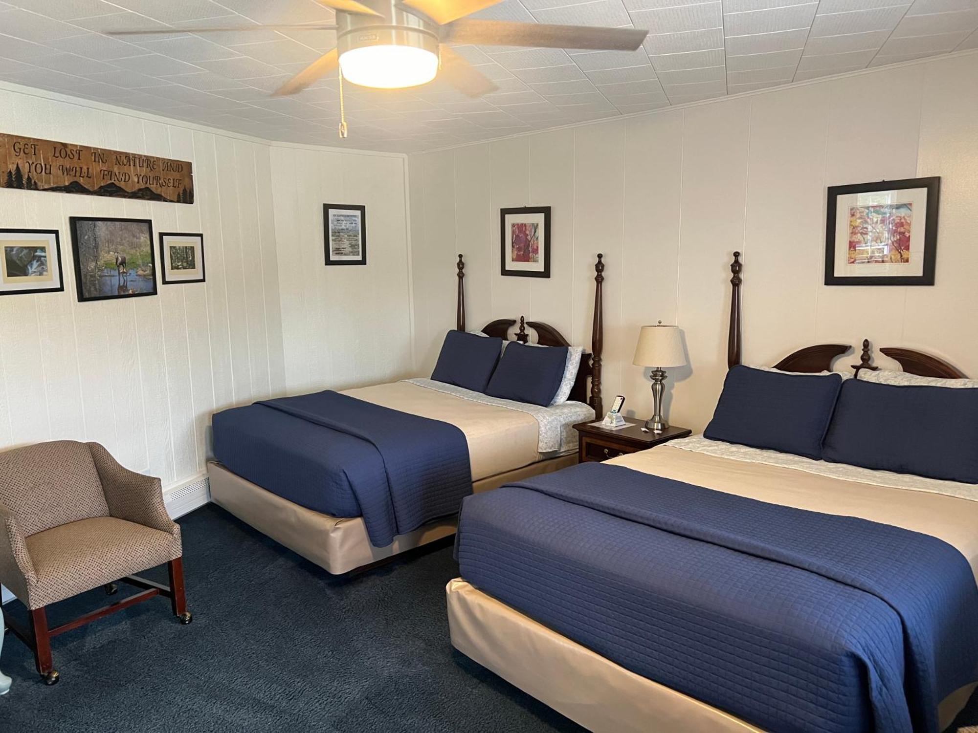 Profile Deluxe Motel Twin Mountain Ngoại thất bức ảnh