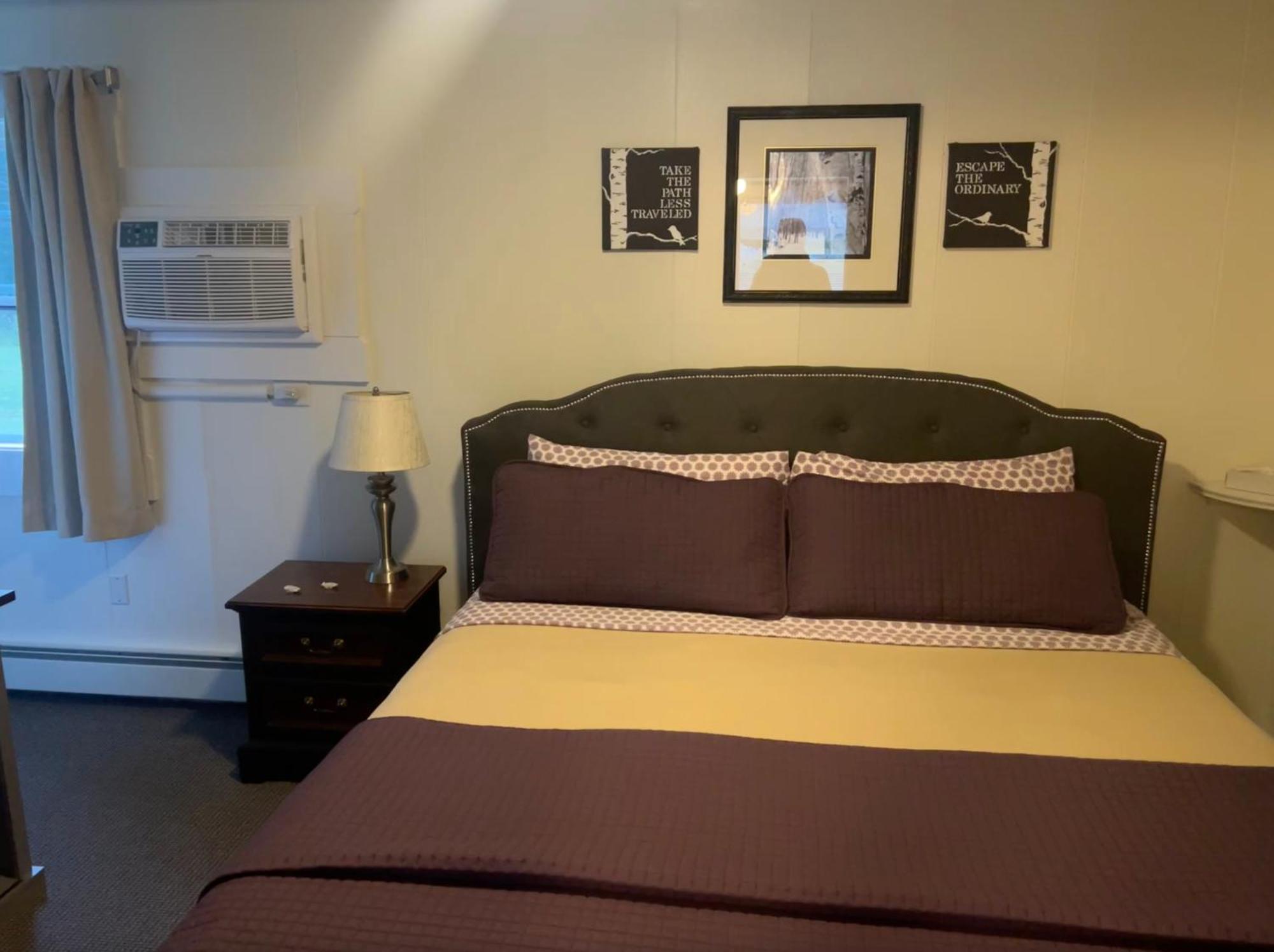 Profile Deluxe Motel Twin Mountain Ngoại thất bức ảnh