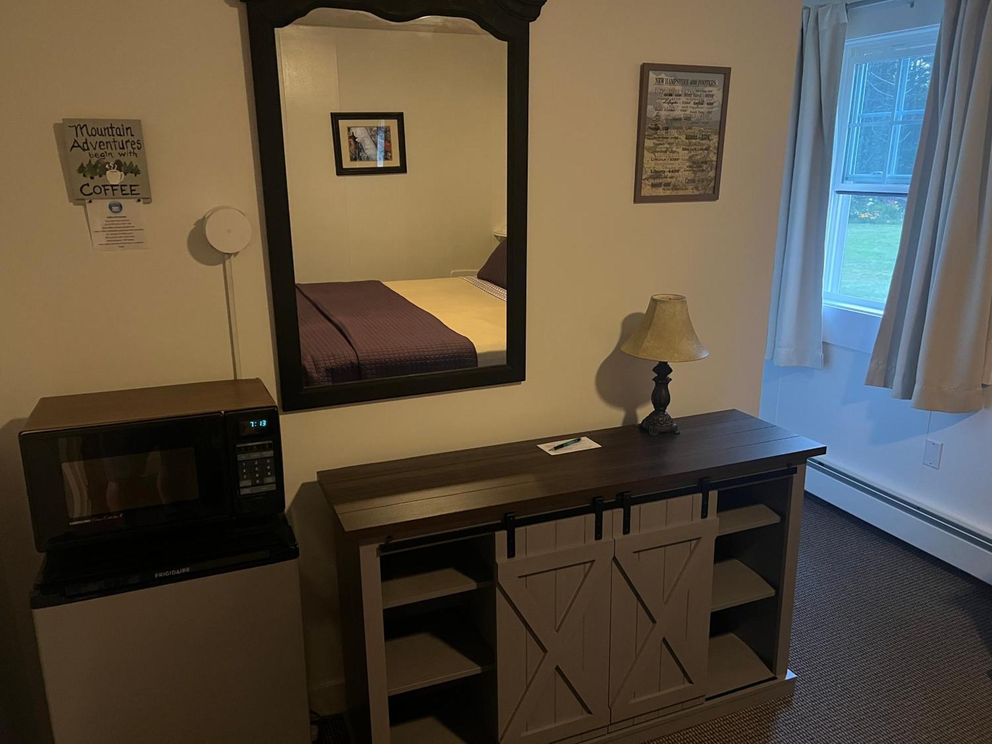 Profile Deluxe Motel Twin Mountain Ngoại thất bức ảnh
