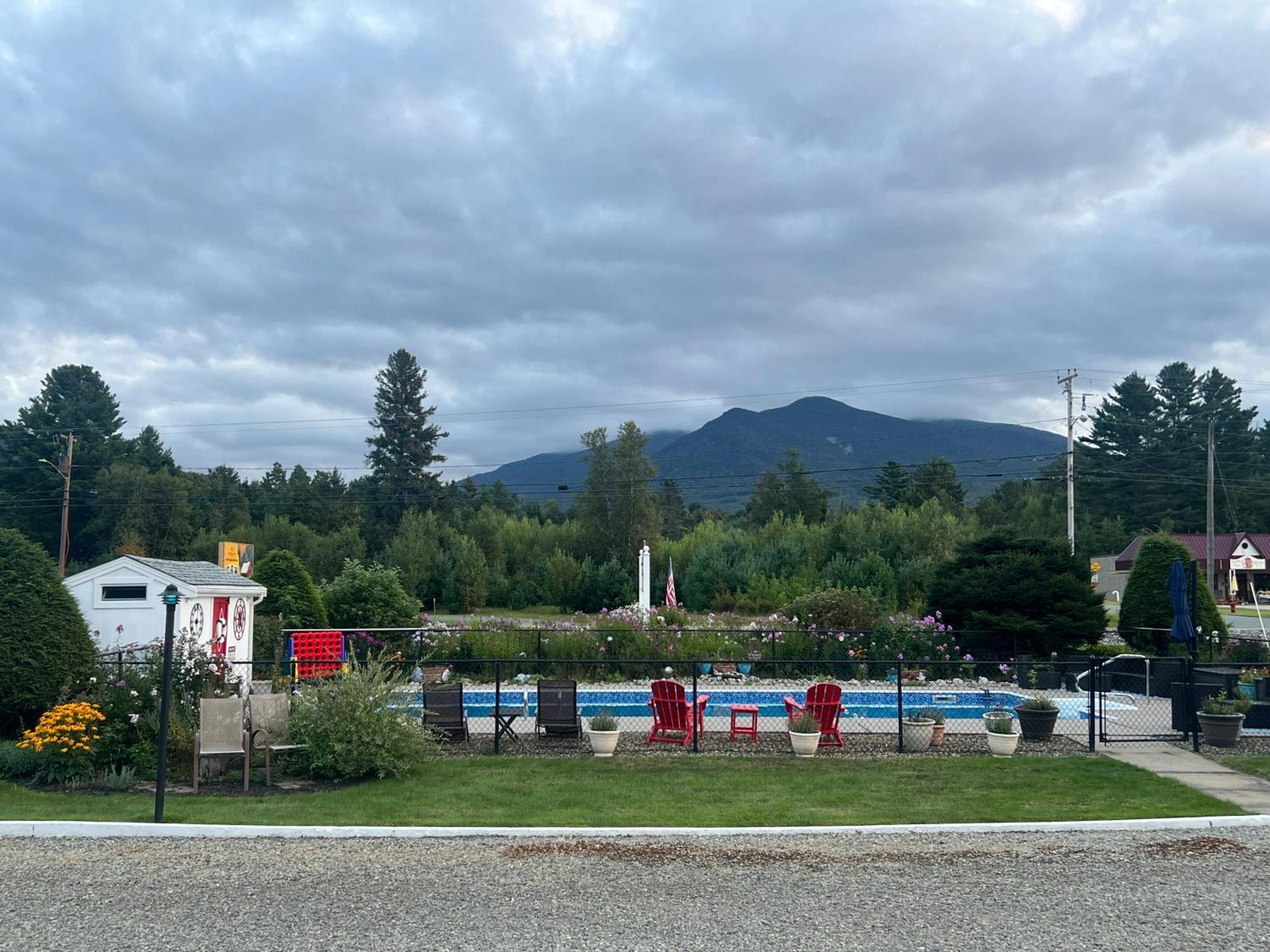 Profile Deluxe Motel Twin Mountain Ngoại thất bức ảnh